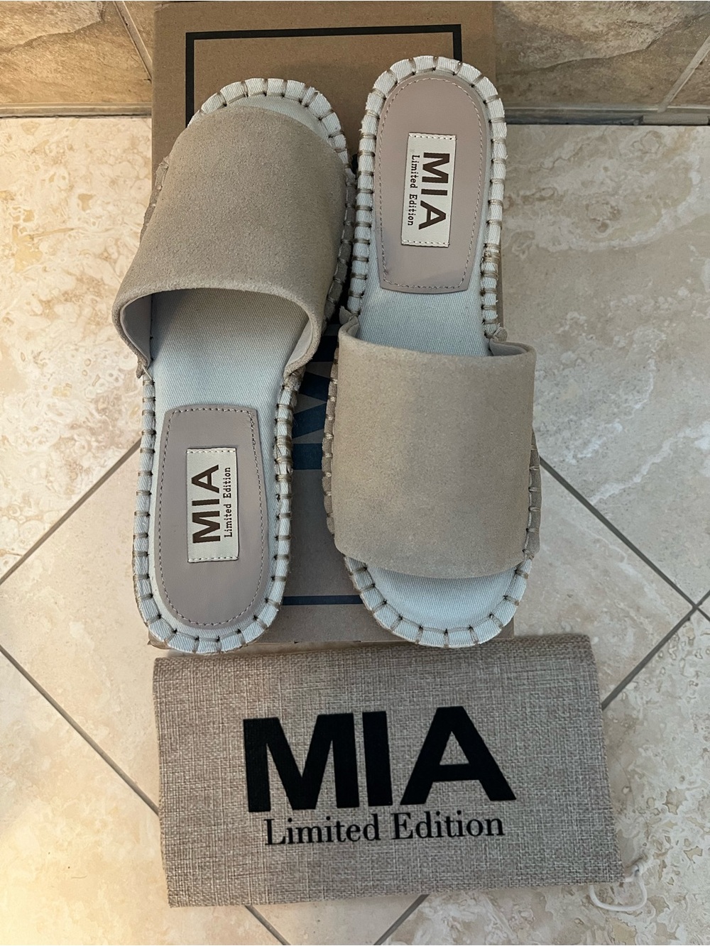 MIA Women's Limited Edition Taupe Suede Slide Sandals Mules - Picture 1 of 5